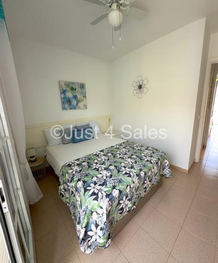 Image No.20-2 Bed Townhouse for sale