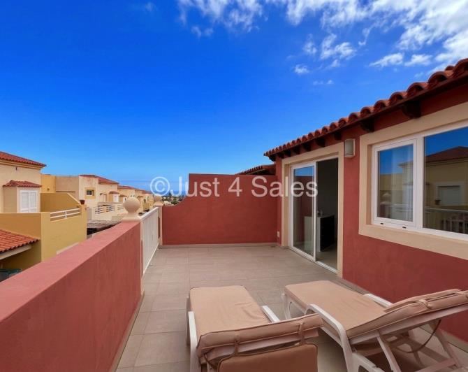 Image No.20-3 Bed Townhouse for sale