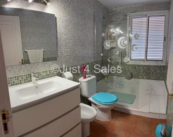 IMG_2717watermarked-Costa-G-1D38