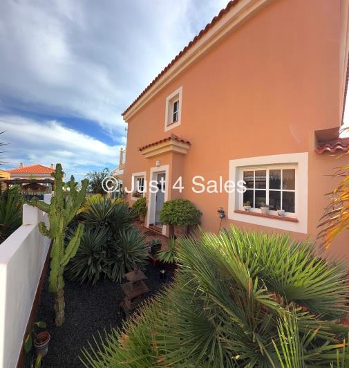 Image No.9-2 Bed Townhouse for sale