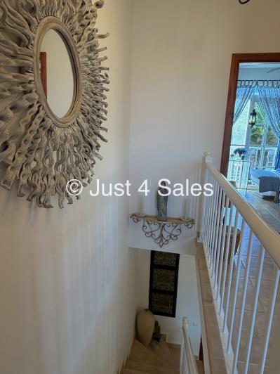 Image No.40-2 Bed Townhouse for sale