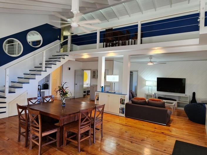 Image No.3-6 Bed House for sale