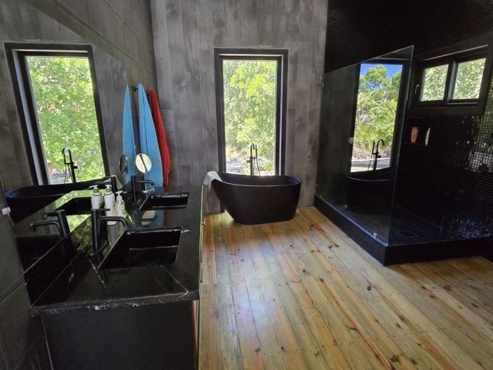 Image No.35-2 Bed House for sale