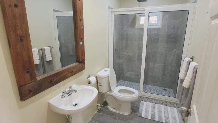 Image No.14-2 Bed House for sale