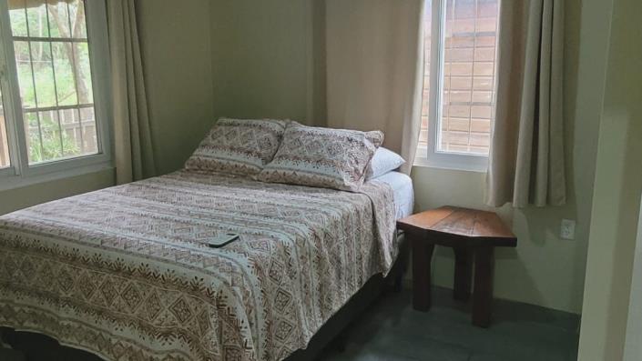 Image No.12-2 Bed House for sale