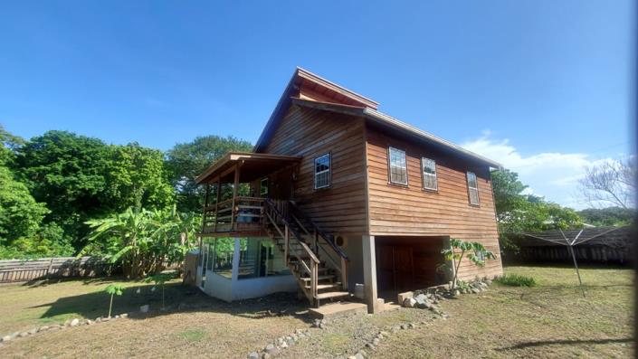 Image No.1-2 Bed House for sale
