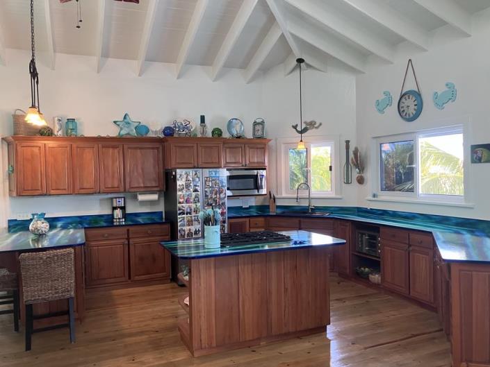 Image No.10-2 Bed House for sale