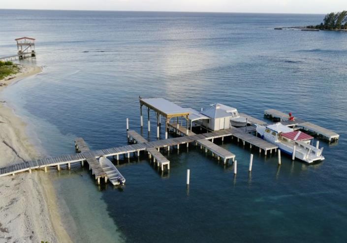 Image No.3-5 Bed House for sale