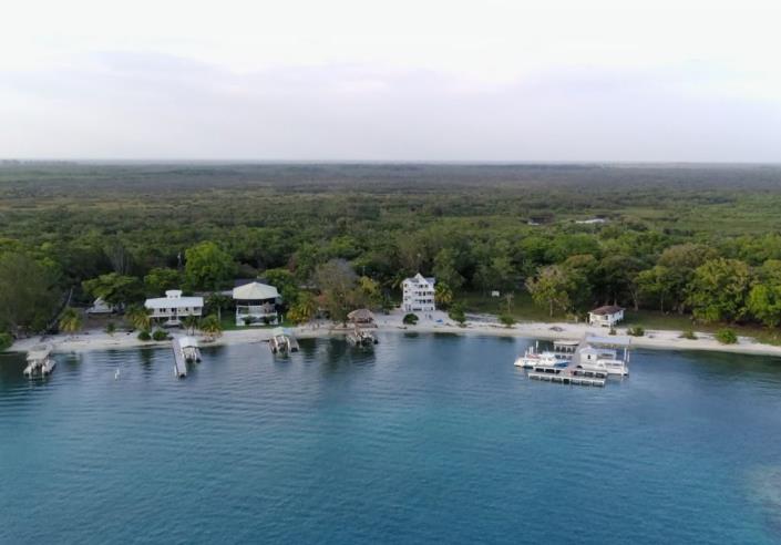 Image No.6-5 Bed House for sale