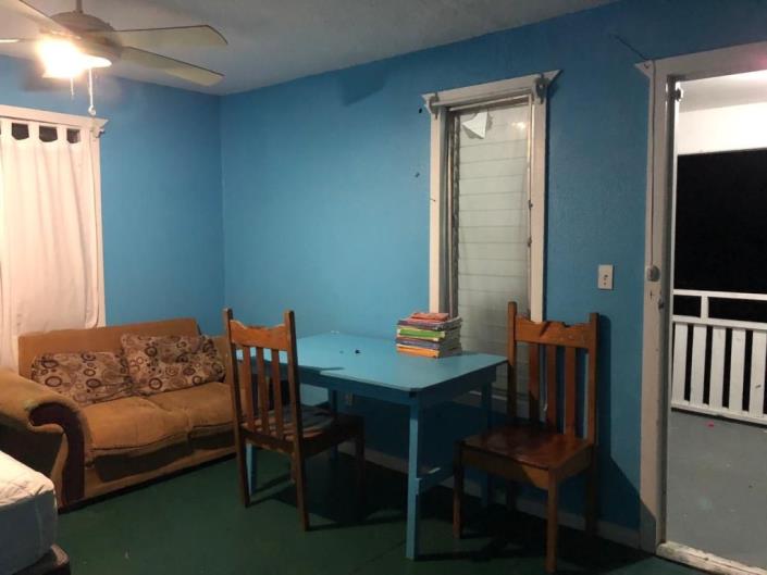 Image No.8-5 Bed House for sale