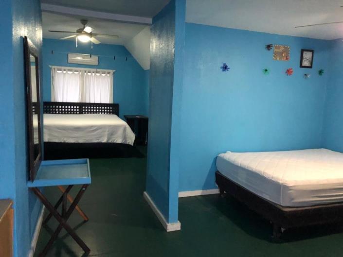 Image No.9-5 Bed House for sale