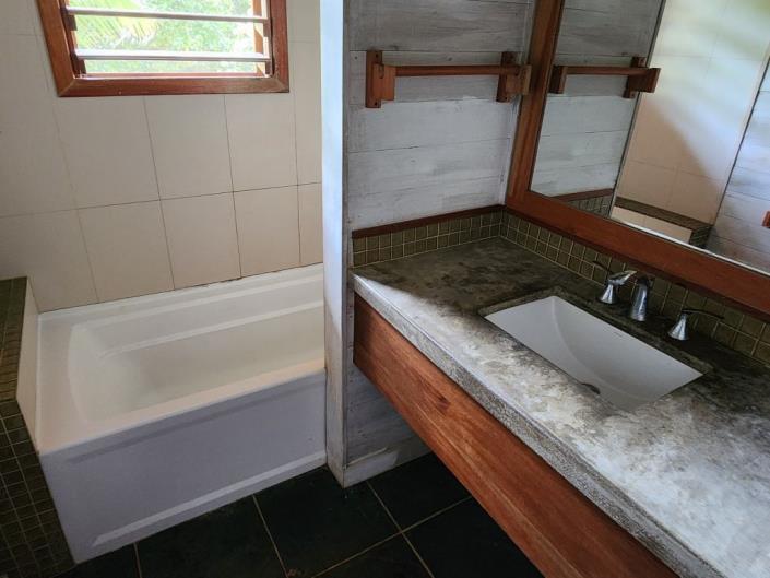 Image No.21-3 Bed House for sale