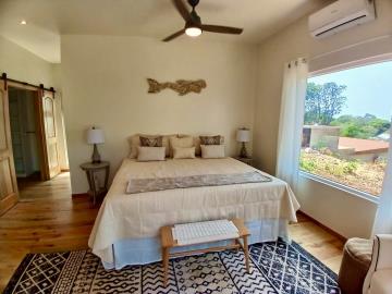 Master-Bedroom