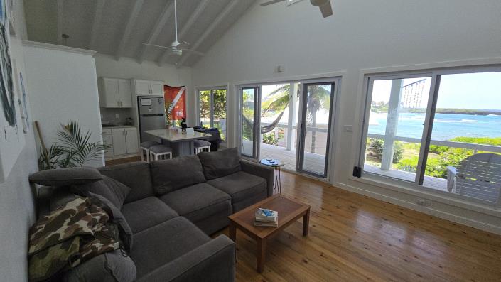 Image No.10-3 Bed House for sale