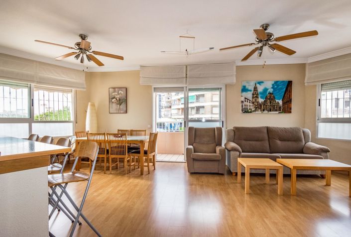 Image No.1-3 Bed Apartment for sale