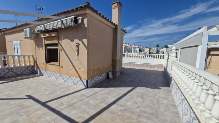 Image No.1-3 Bed Property for sale