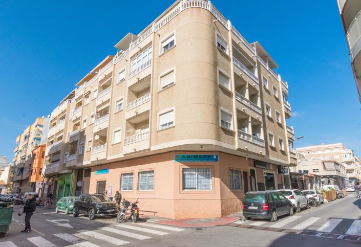 Image No.1-Appartement de 4 chambres à vendre à Torrevieja