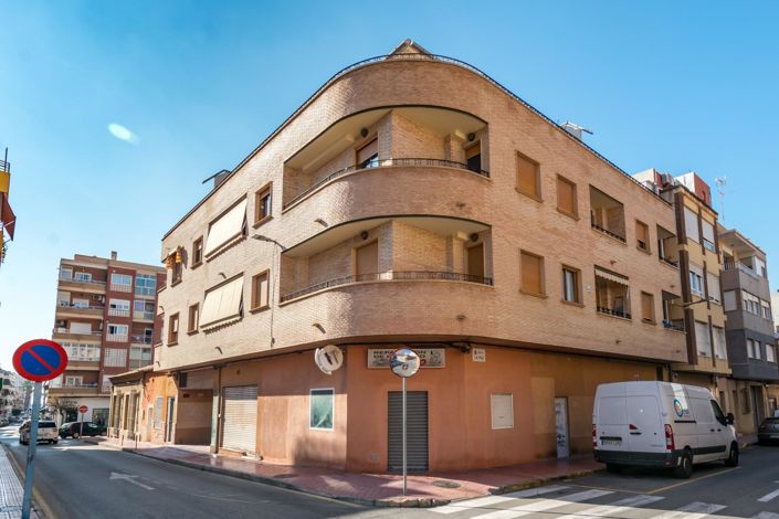 Image No.1-Appartement de 2 chambres à vendre à Torrevieja
