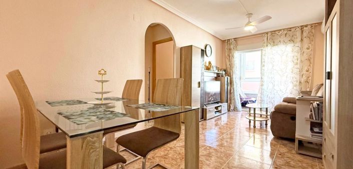 Image No.1-Appartement de 2 chambres à vendre à Torrevieja