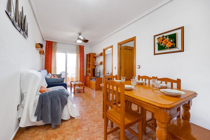 Image No.1-Appartement de 2 chambres à vendre à Torrevieja