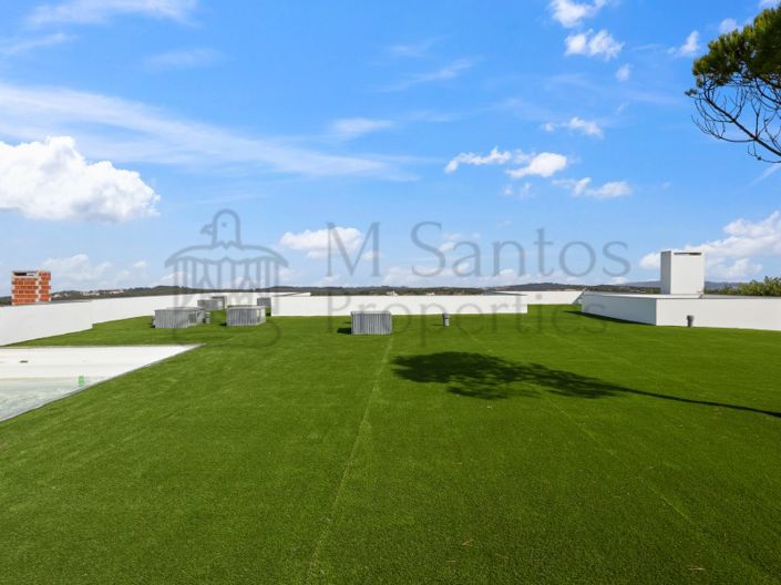 Image No.15-4 Bed House for sale