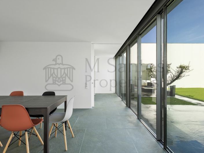 Image No.32-4 Bed House for sale