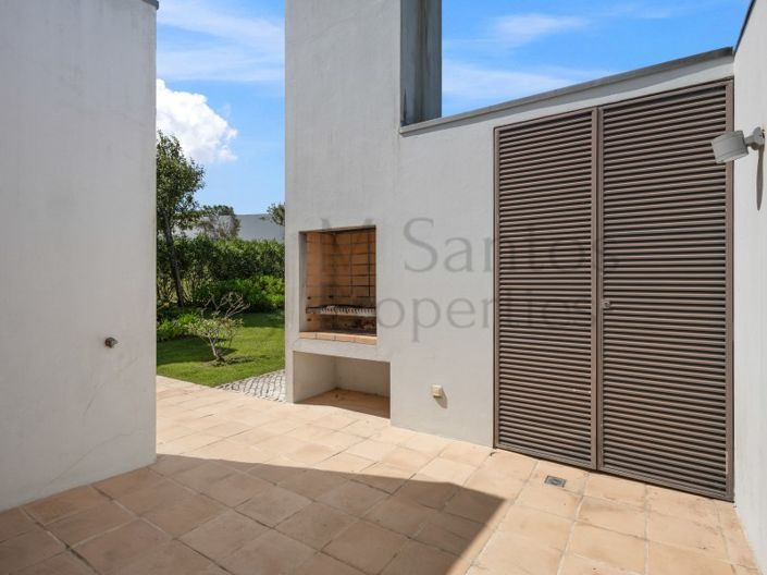 Image No.27-2 Bed House for sale