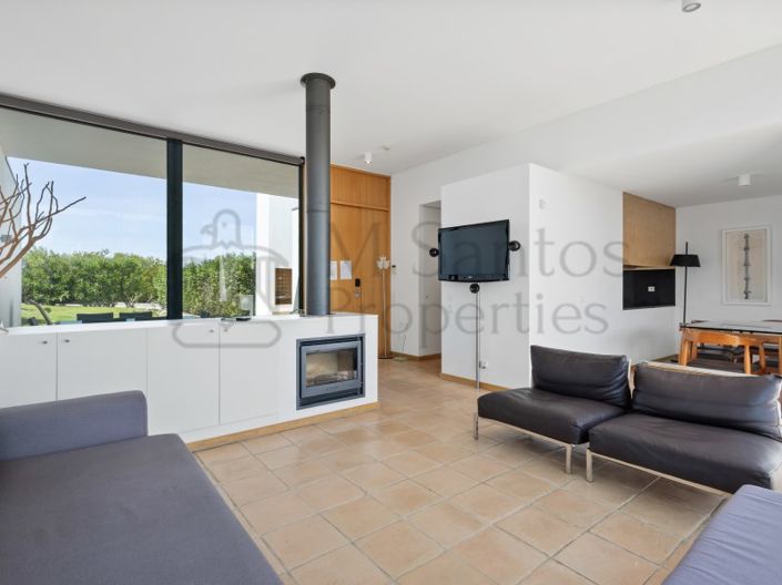 Image No.3-2 Bed House for sale