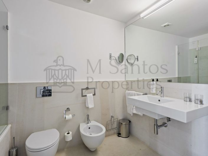 Image No.17-3 Bed House for sale