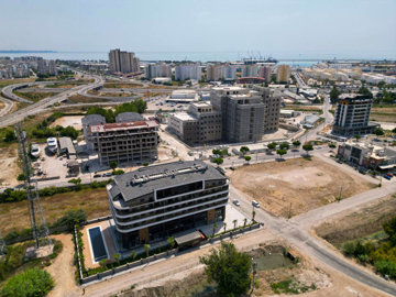 Exterior 4