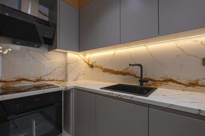 Interior 6