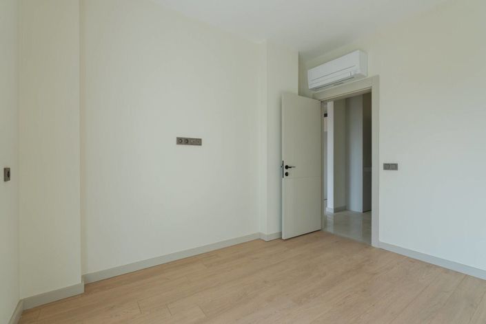 Image No.31-1 Bed Apartment for sale