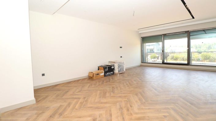 Image No.51-4 Bed Apartment for sale