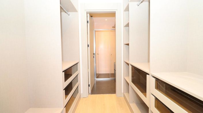 Image No.64-4 Bed Apartment for sale