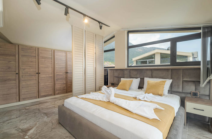 Image No.10-3 Bed House/Villa for sale