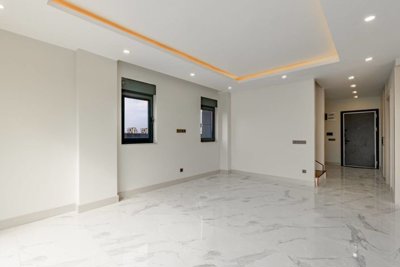 Interior 2