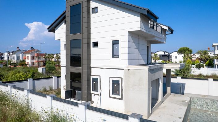 Image No.3-4 Bed House/Villa for sale