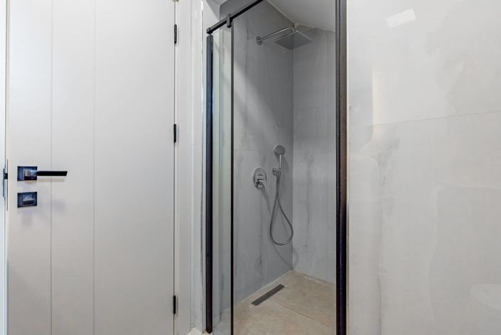 Image No.40-4 Bed House/Villa for sale