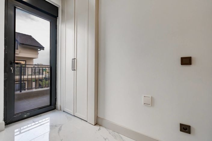 Image No.43-4 Bed House/Villa for sale