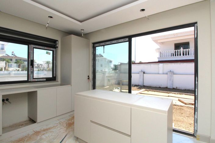 Image No.65-4 Bed House/Villa for sale