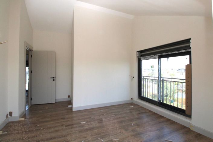 Image No.75-4 Bed House/Villa for sale