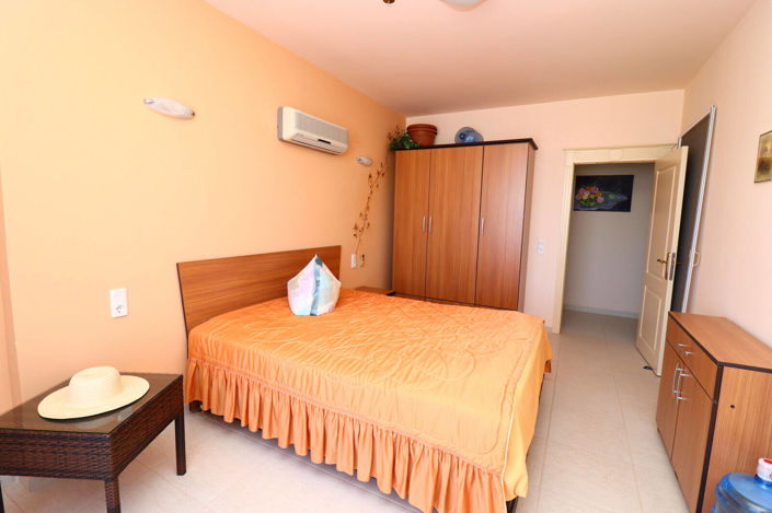 Image No.24-3 Bed Apartment for sale