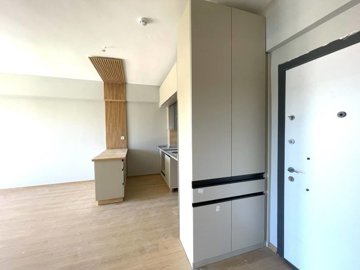 Interior 3