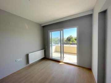 Interior 7