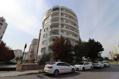 Exterior 3