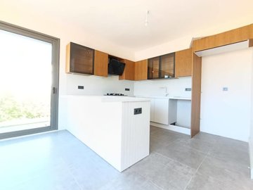Interior 7