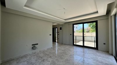 Interior 2