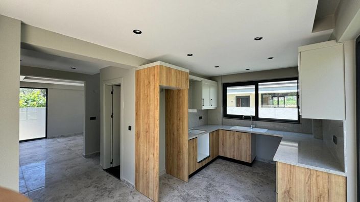 Image No.12-4 Bed House/Villa for sale