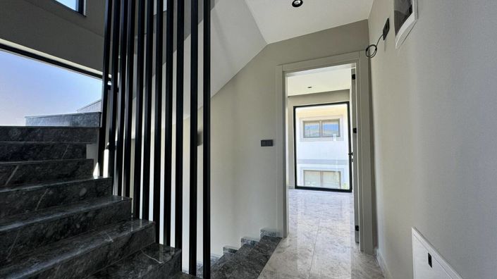 Image No.25-4 Bed House/Villa for sale