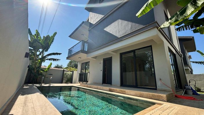 Image No.4-4 Bed House/Villa for sale